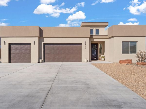 6717 Nacelle Road NE, Rio Rancho, NM 87144