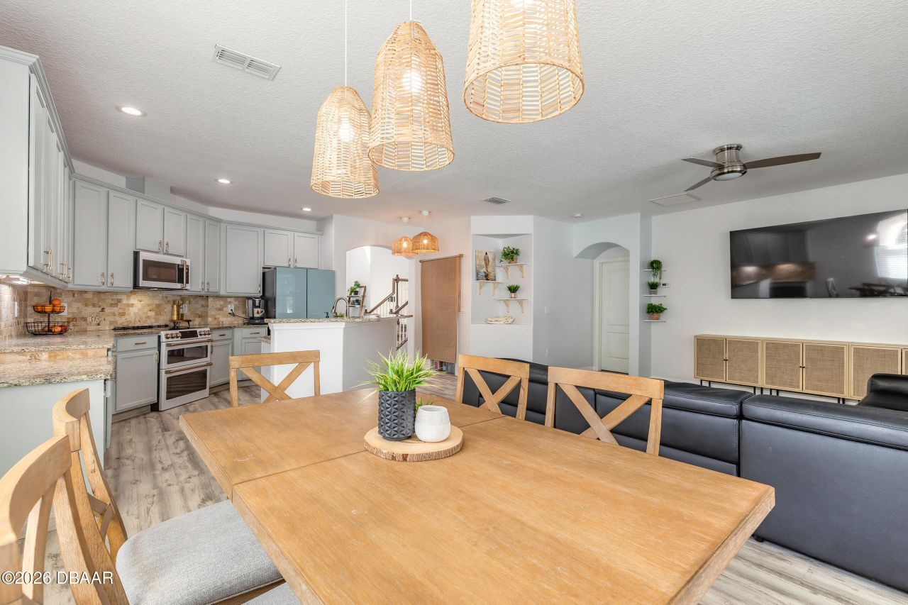 1215 Cap Diville Avenue, Port Orange, FL 32129 Photo