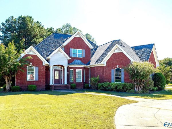 17294 Hubert Street, Athens, AL 35611