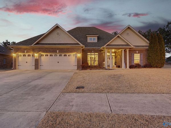 7405 Cobblefield Drive SE, Owens Cross Roads, AL 35763