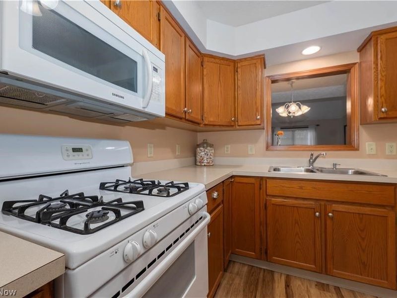 786 Beverly Avenue, Canal Fulton, OH 44614 Photo 9