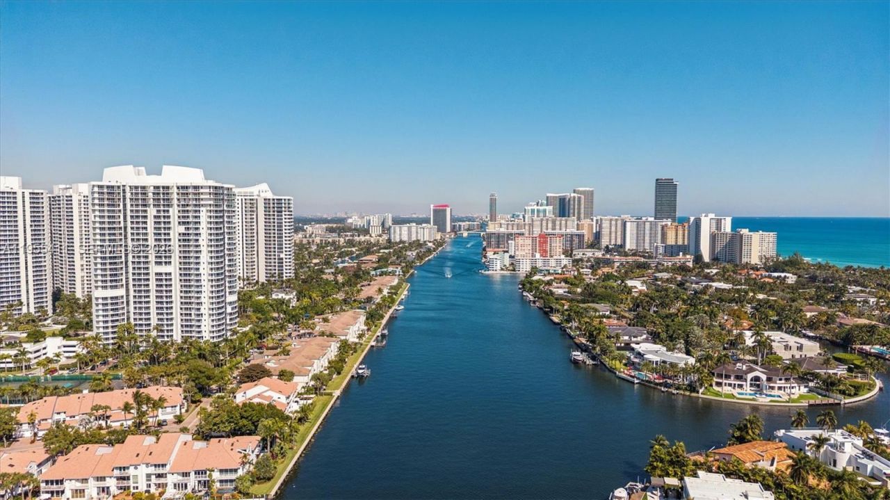 21200 Point Pl , Unit 504, Aventura, FL 33180 Photo