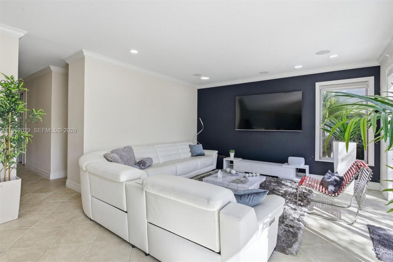 16460 SW 30th Street , Miramar, FL 33027 Photo