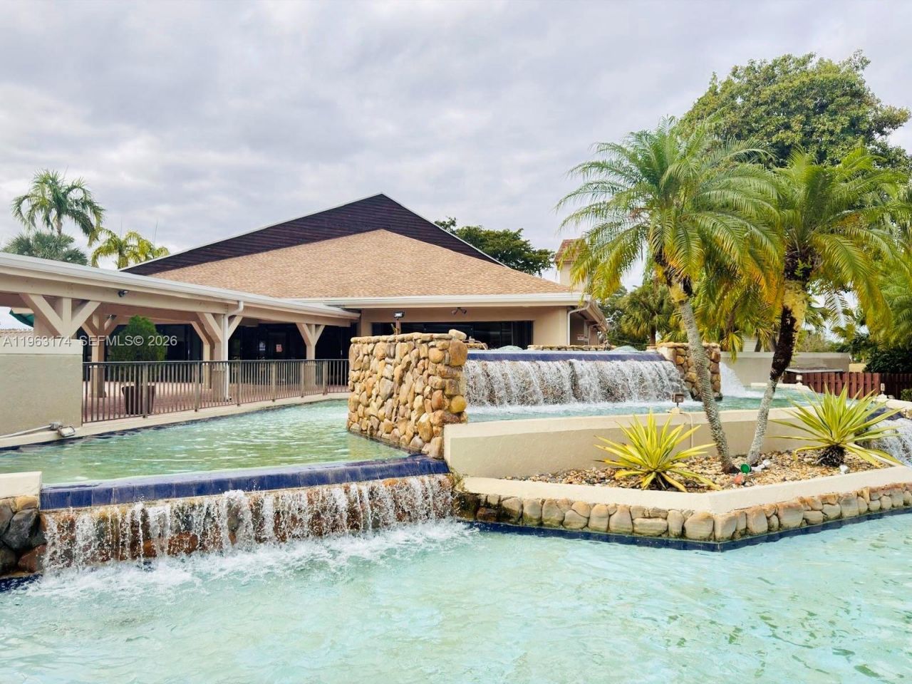 5239 SW 153rd Ave, Miami, FL 33185 Photo