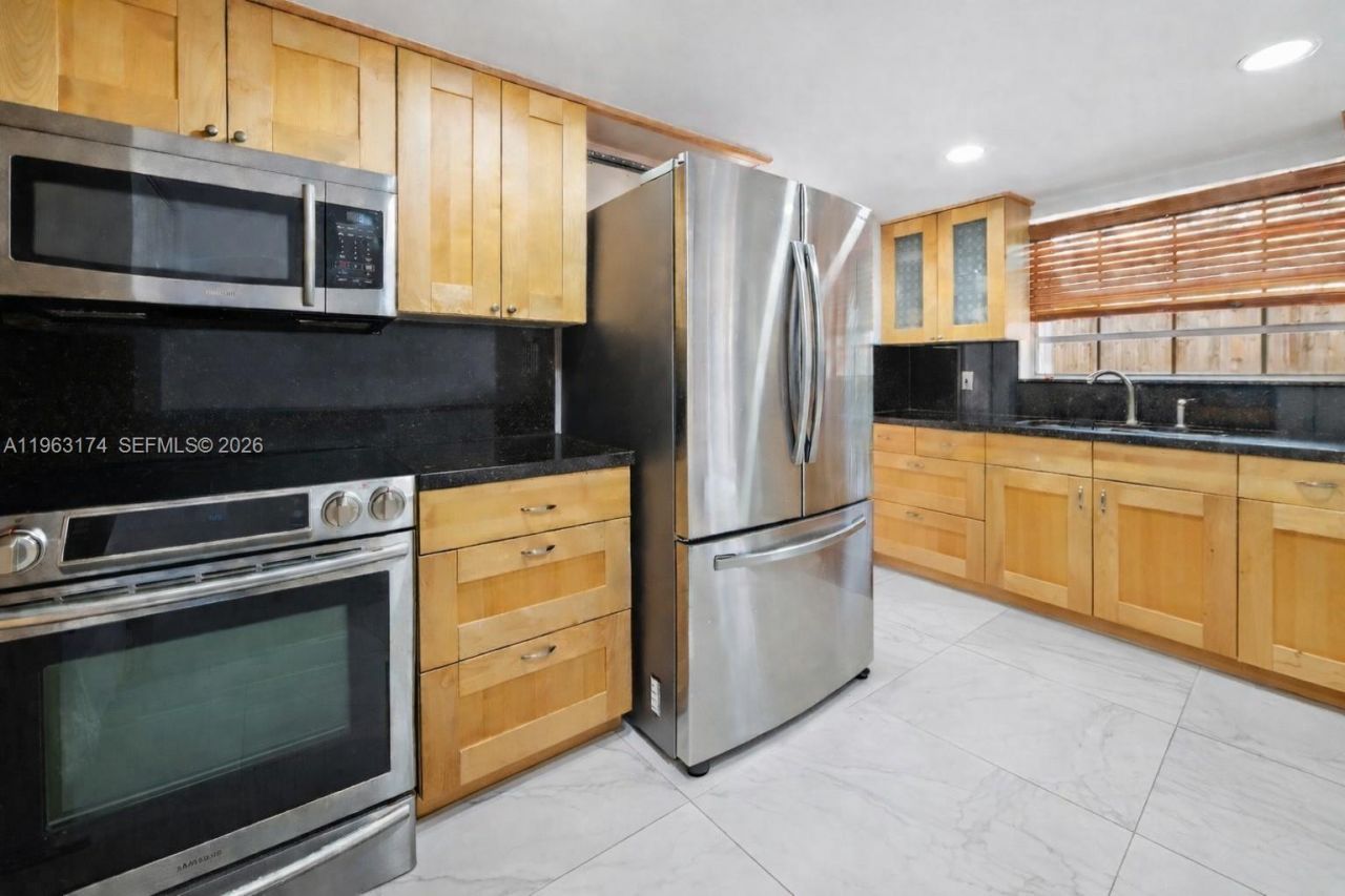 5239 SW 153rd Ave, Miami, FL 33185 Photo