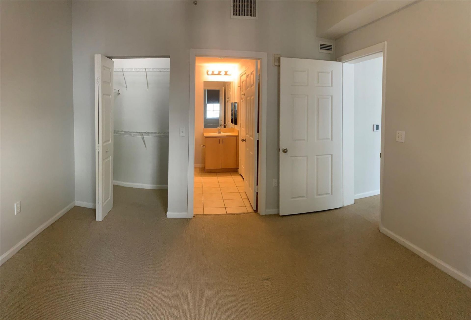 533 NE 3rd Avenue, Unit 433, Fort Lauderdale, FL 33301 Photo