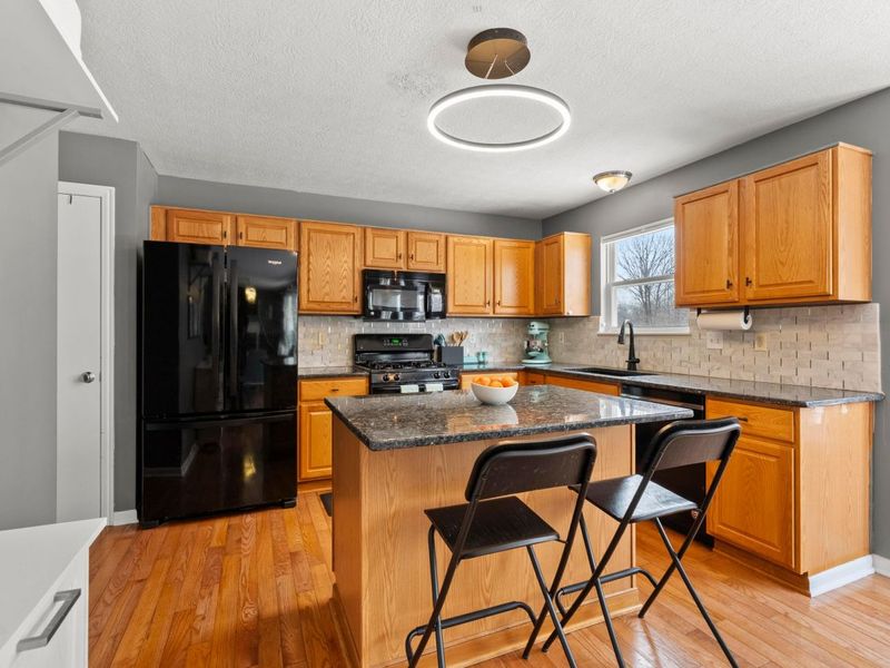 7482 Old River Drive, Blacklick, OH 43004 Photo 8