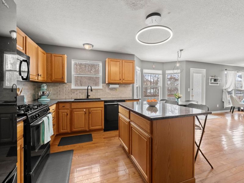 7482 Old River Drive, Blacklick, OH 43004 Photo 9