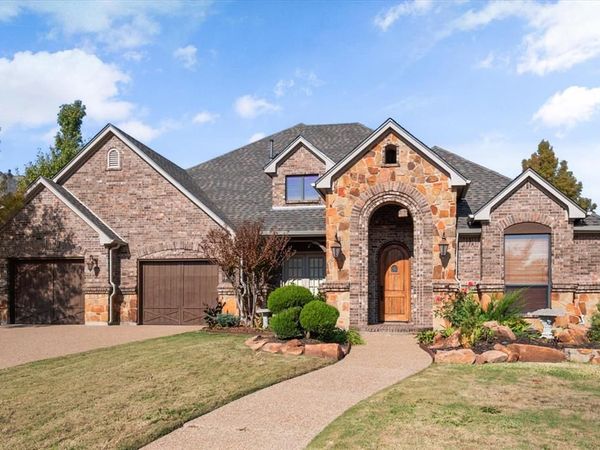 1211 Northglen Court, Mansfield, TX 76063