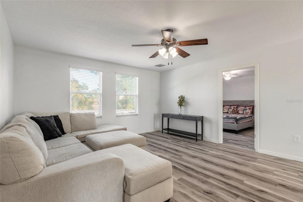 1215 Cap Diville Avenue, Port Orange, FL 32129 Photo