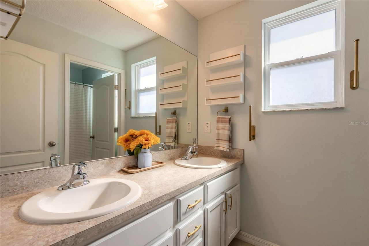 1215 Cap Diville Avenue, Port Orange, FL 32129 Photo