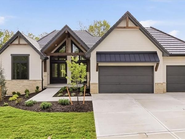 5805 N Revere Avenue, Kansas City, MO 64151