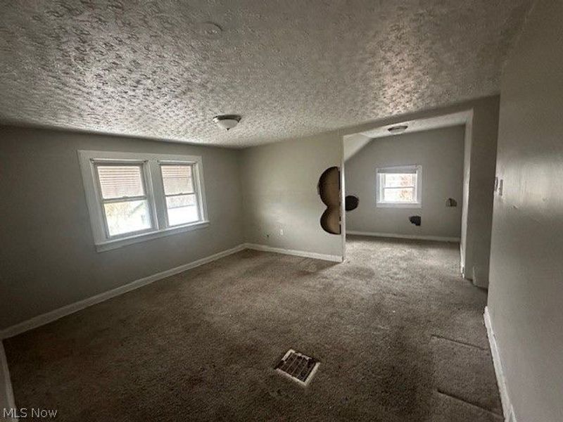 4678 E 147th Street, Cleveland, OH 44128 Photo 12