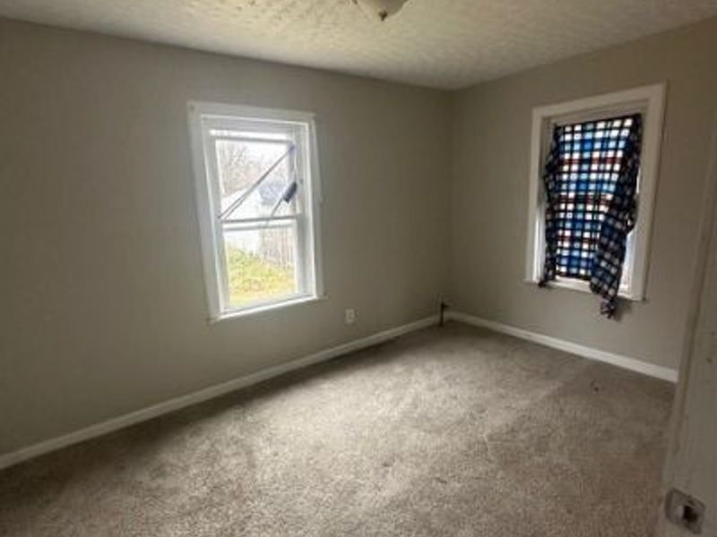 4678 E 147th Street, Cleveland, OH 44128 Photo 8