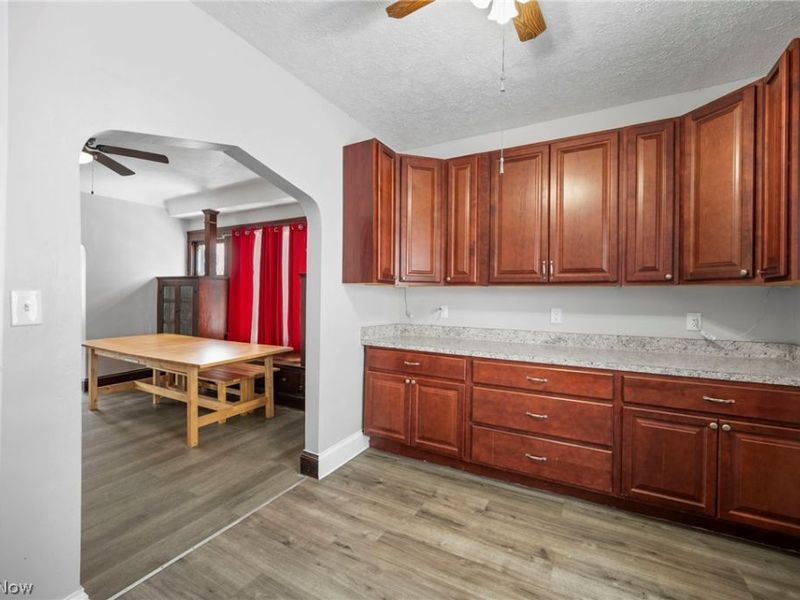 4002 Carlyle Avenue, Cleveland, OH 44109 Photo 11