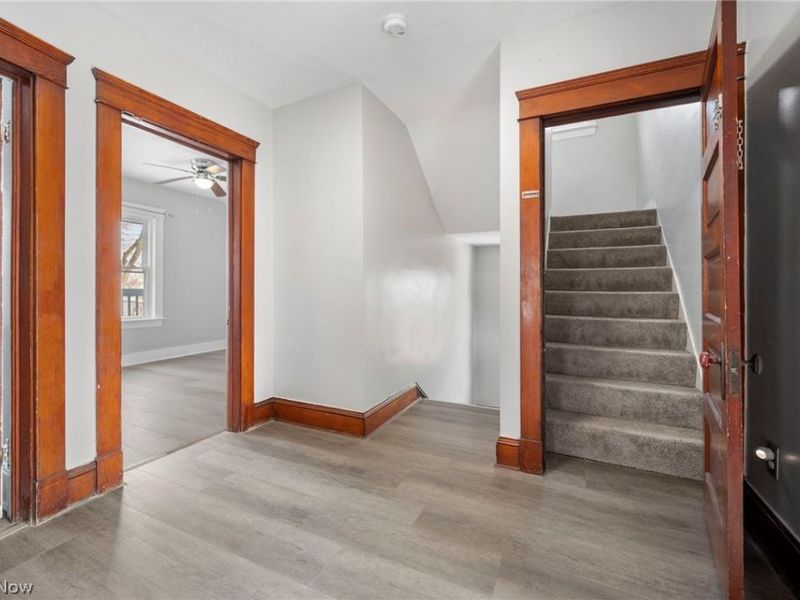 4002 Carlyle Avenue, Cleveland, OH 44109 Photo 16