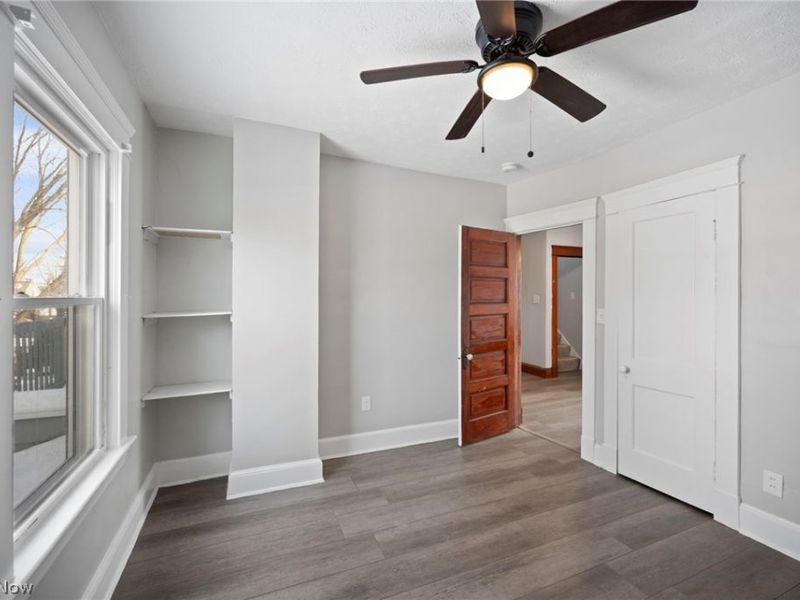 4002 Carlyle Avenue, Cleveland, OH 44109 Photo 22