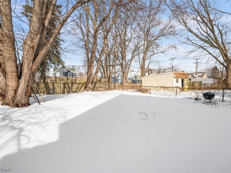 4002 Carlyle Avenue, Cleveland, OH 44109 Photo 34