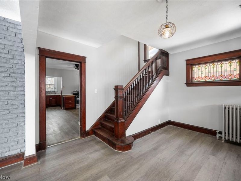 4002 Carlyle Avenue, Cleveland, OH 44109 Photo 4