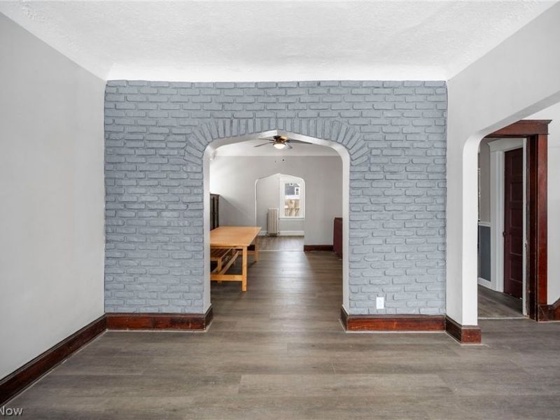 4002 Carlyle Avenue, Cleveland, OH 44109 Photo 8