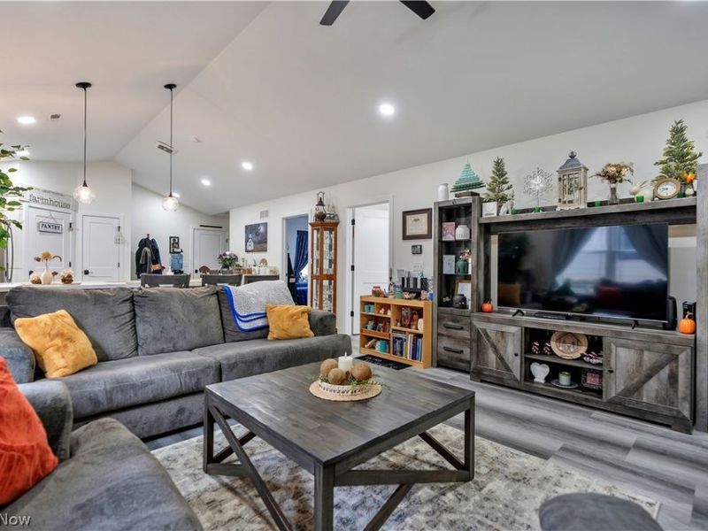 1009 Sycamore Lane, Millersburg, OH 44654 Photo 12