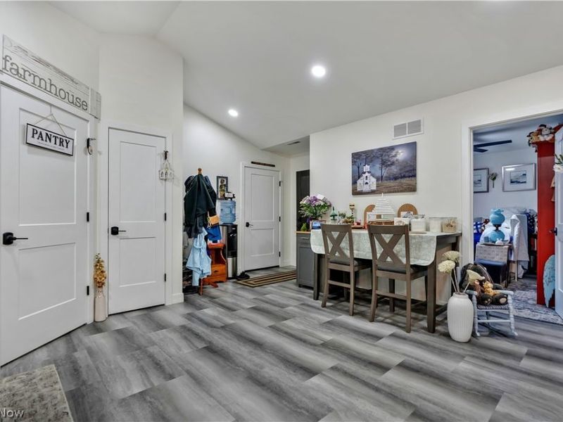 1009 Sycamore Lane, Millersburg, OH 44654 Photo 9