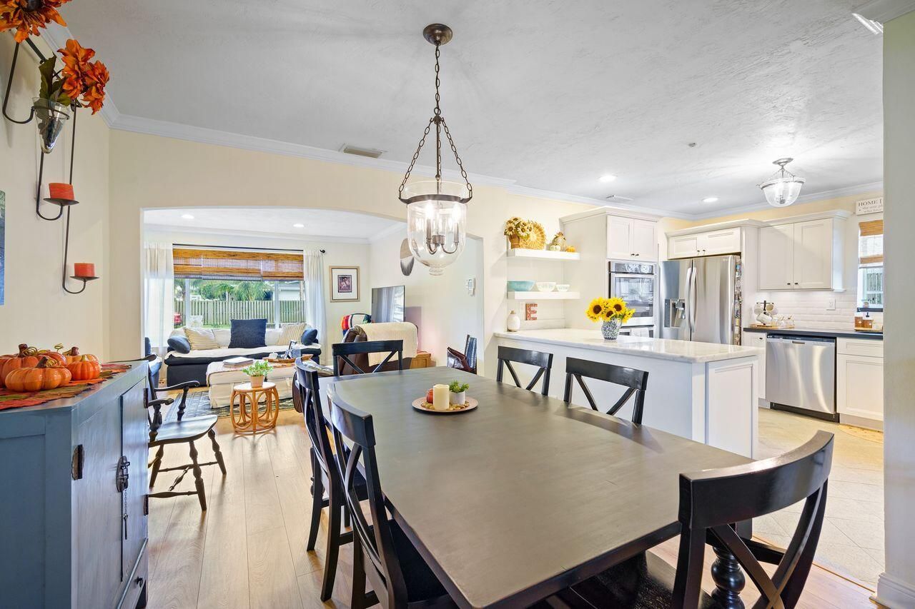 10611 NW 18th Place, Pembroke Pines, FL 33026 Photo