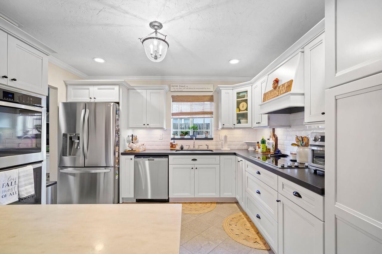 10611 NW 18th Place, Pembroke Pines, FL 33026 Photo