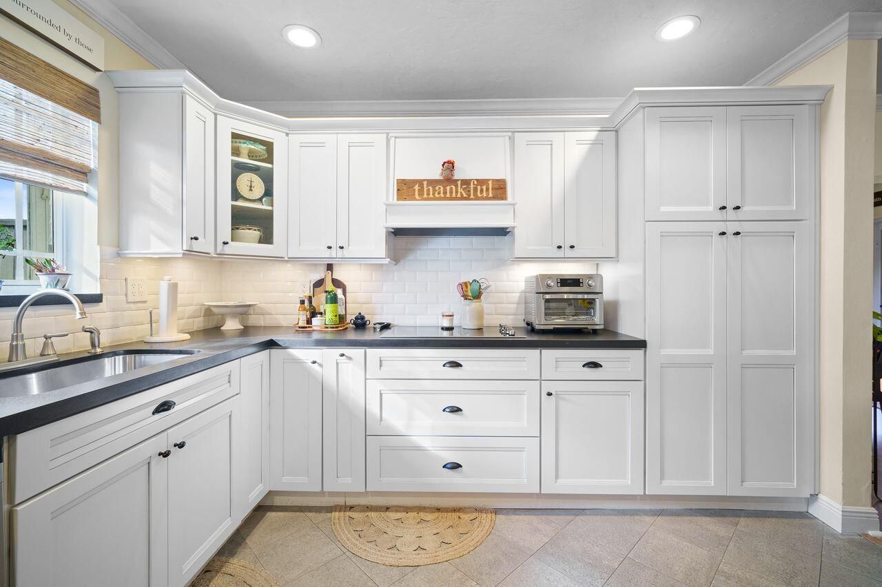 10611 NW 18th Place, Pembroke Pines, FL 33026 Photo