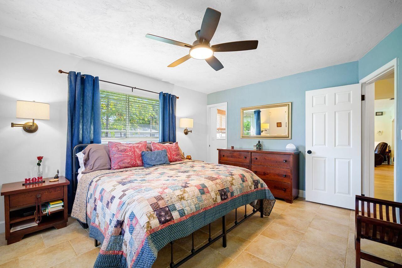 10611 NW 18th Place, Pembroke Pines, FL 33026 Photo