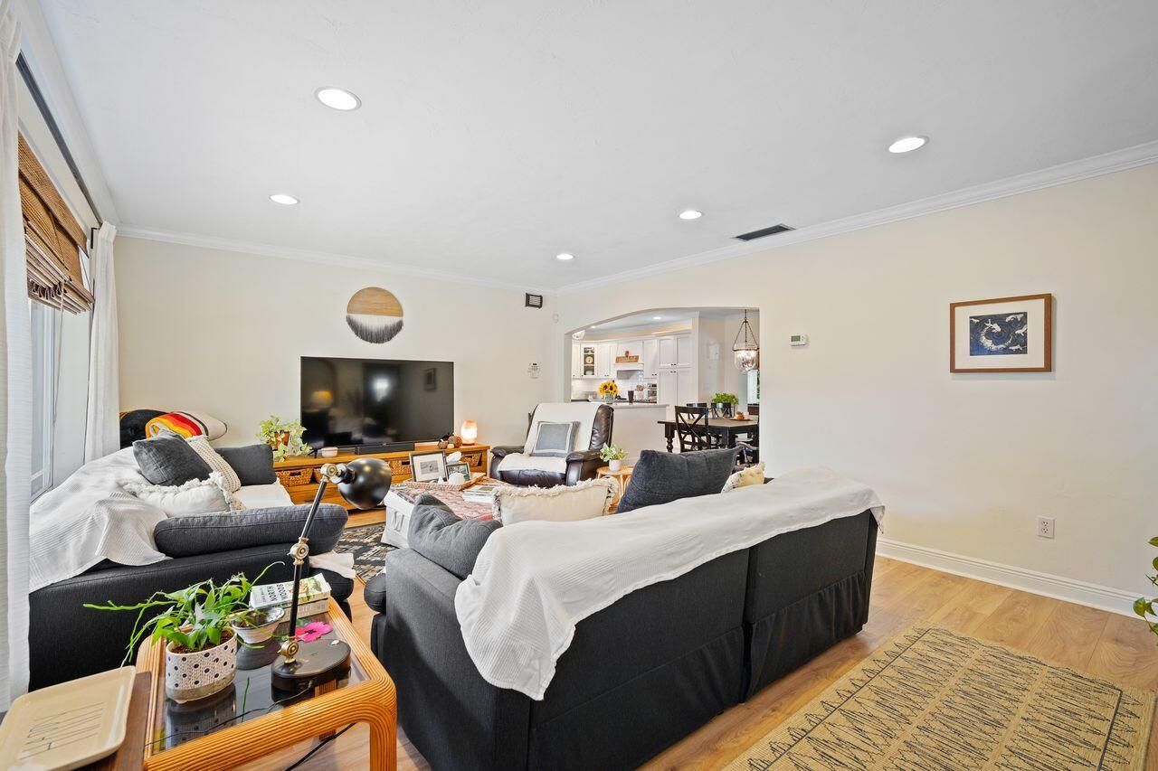 10611 NW 18th Place, Pembroke Pines, FL 33026 Photo