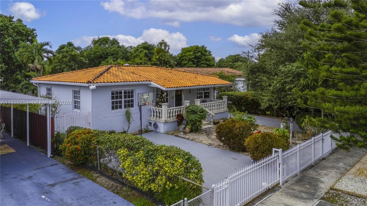 116 E 59 , Hialeah, FL 33013 Photo