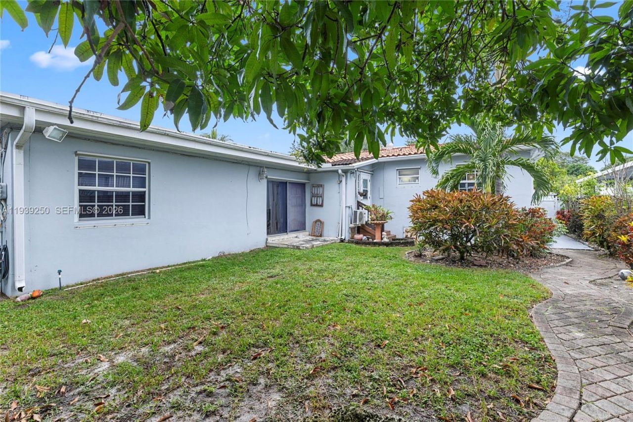 116 E 59 , Hialeah, FL 33013 Photo