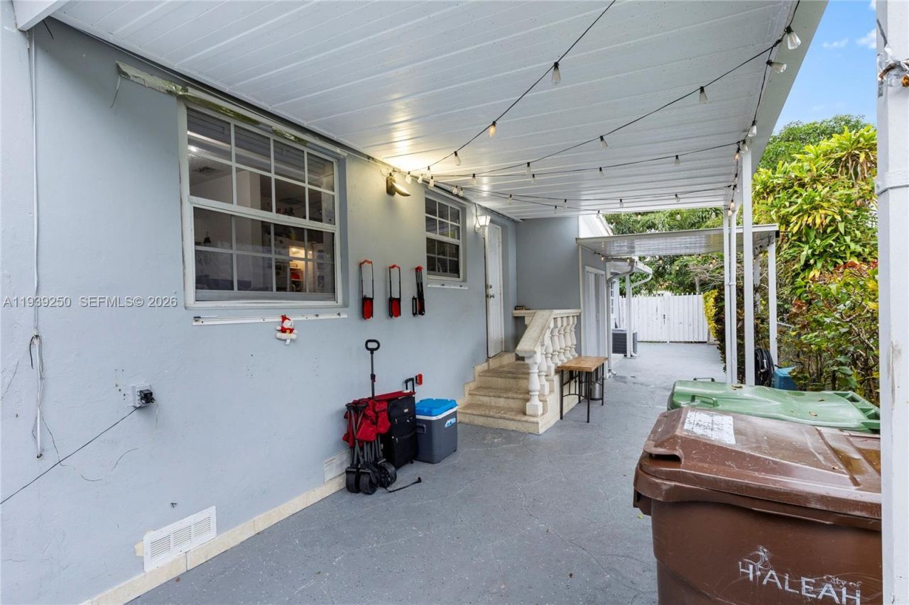 116 E 59 , Hialeah, FL 33013 Photo