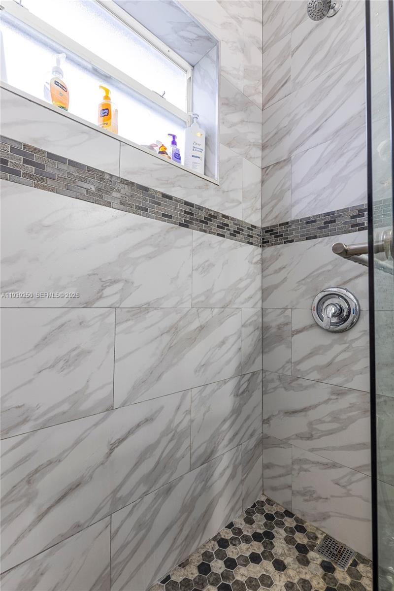 116 E 59 , Hialeah, FL 33013 Photo