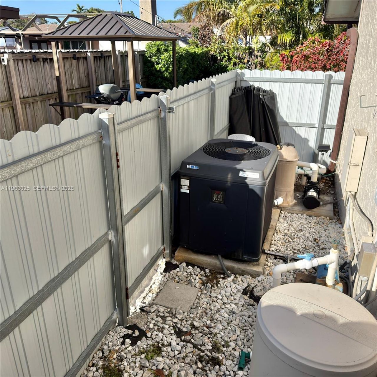 820 NW 91st Ave, Pembroke Pines, FL 33024 Photo