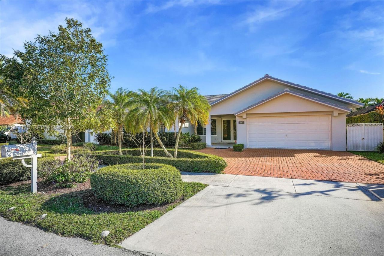 11472 SW 28th Ter, Miami, FL 33165 Photo