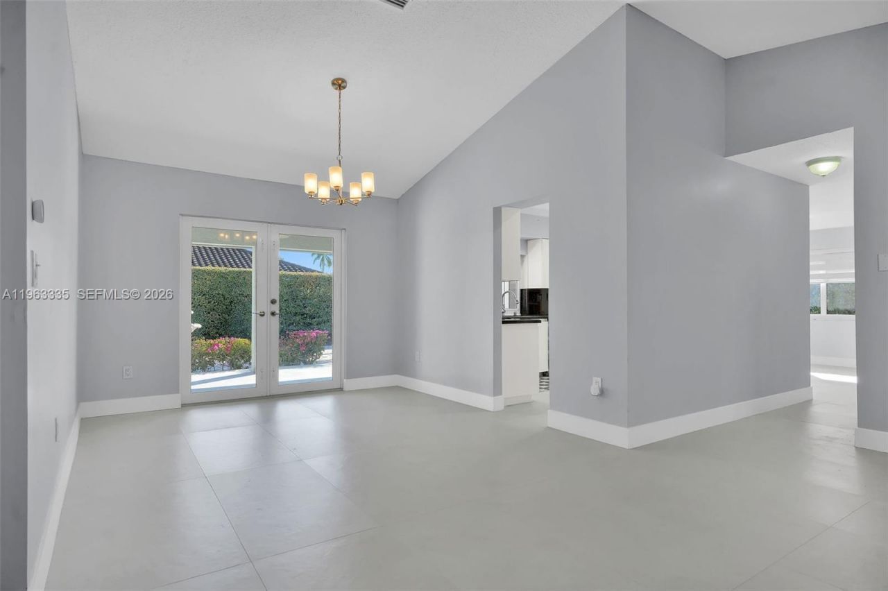 11472 SW 28th Ter, Miami, FL 33165 Photo