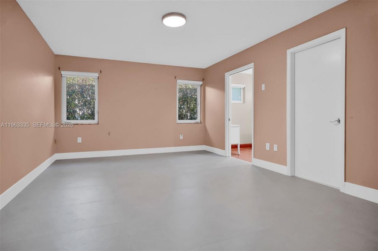 11472 SW 28th Ter, Miami, FL 33165 Photo