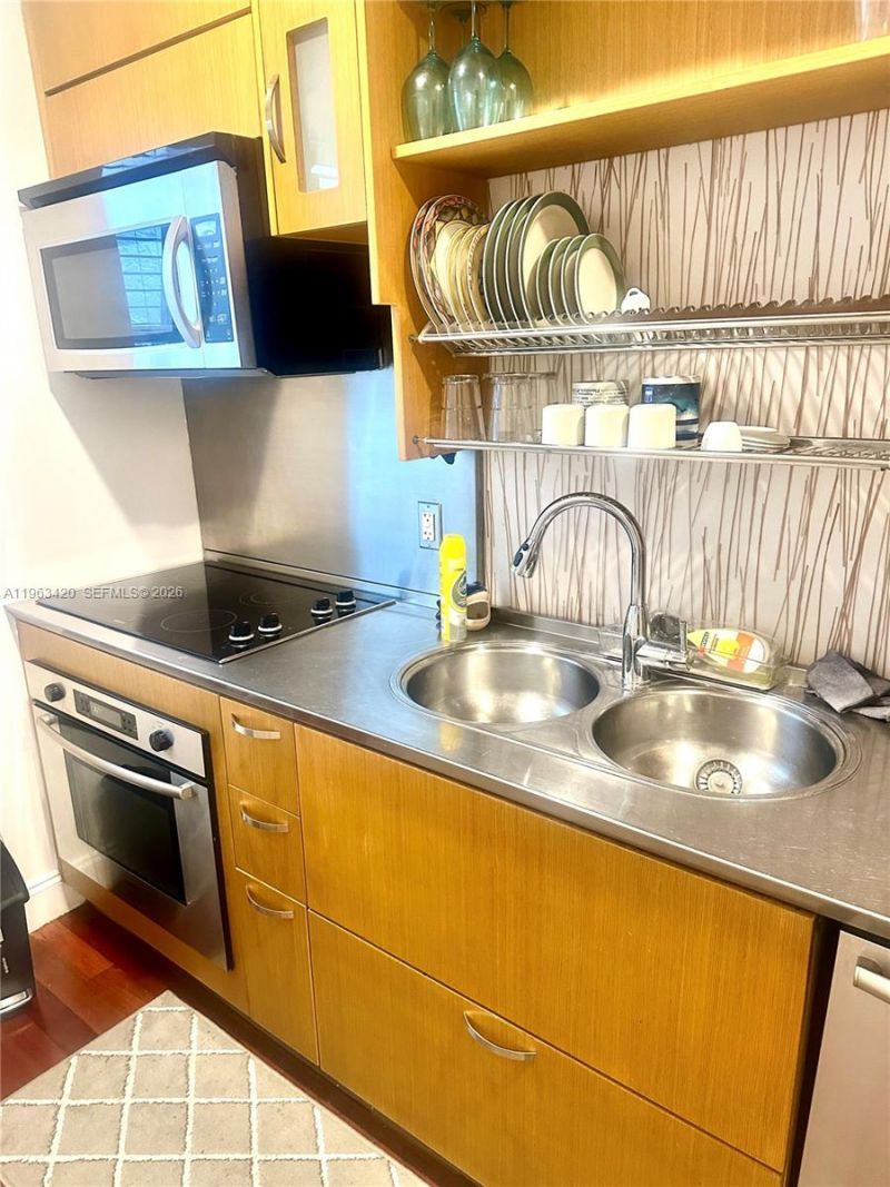 1340 Drexel Ave, Unit 303, Miami Beach, FL 33139 Photo