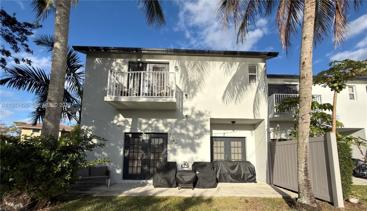 1651 Hawthorne Pl, Wellington, FL 33414 Photo