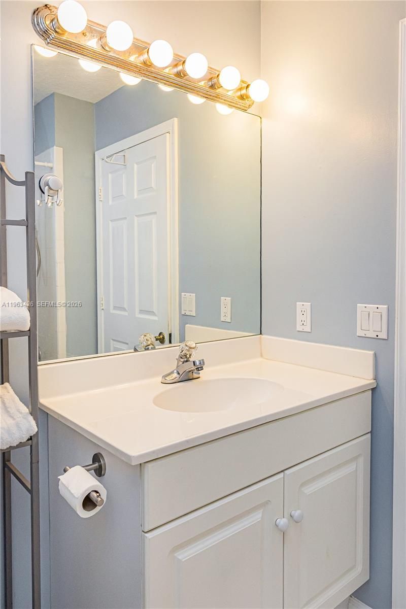 1651 Hawthorne Pl, Wellington, FL 33414 Photo