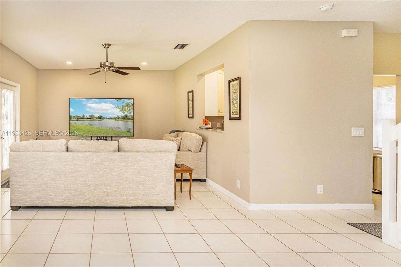 1651 Hawthorne Pl, Wellington, FL 33414 Photo