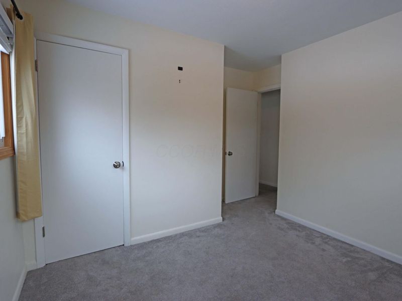 1242 Acton Road, Columbus, OH 43224 Photo 15