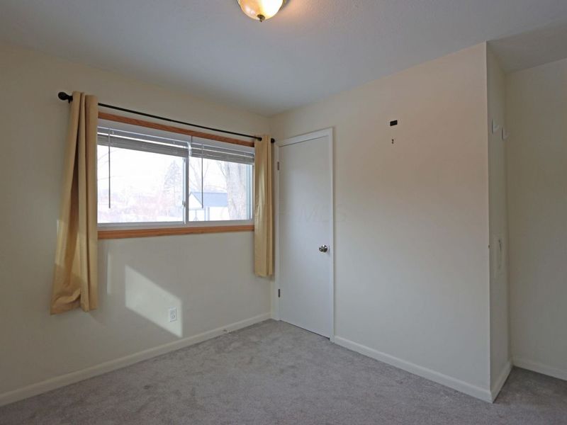 1242 Acton Road, Columbus, OH 43224 Photo 16