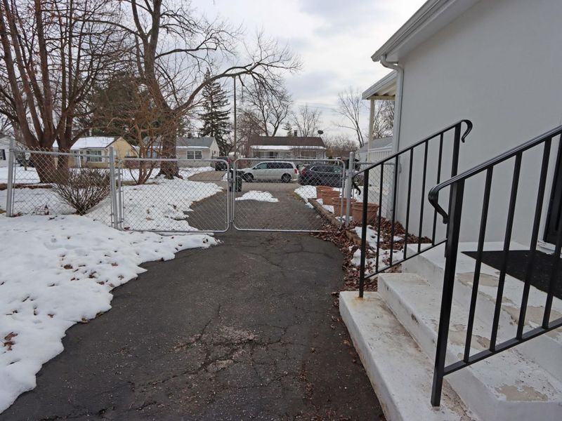 1242 Acton Road, Columbus, OH 43224 Photo 24