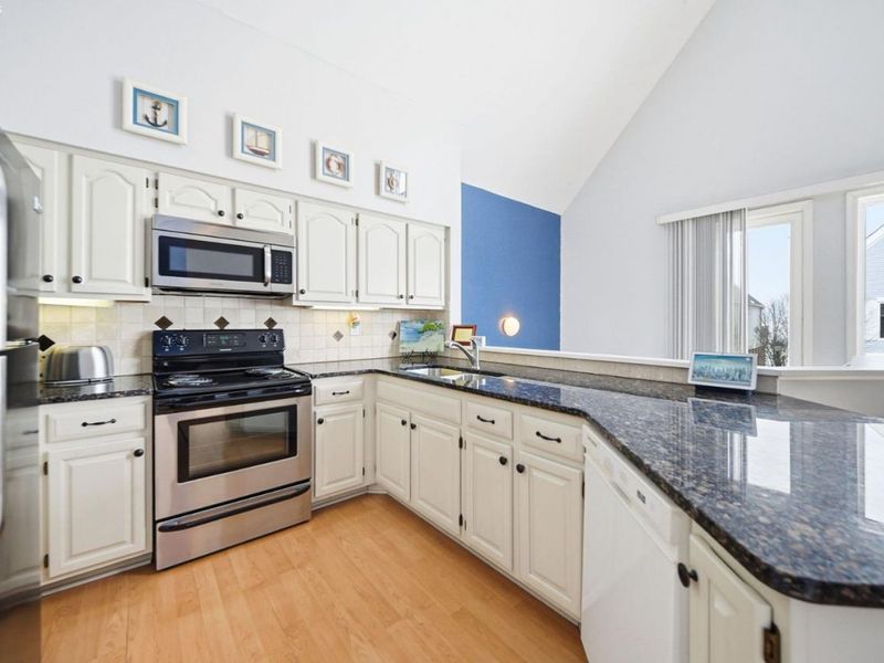 1630 Waters Edge Drive, Port Clinton, OH 43452 Photo 14