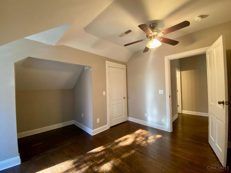 980 Dana Avenue, Cincinnati, OH 45229 Photo 35