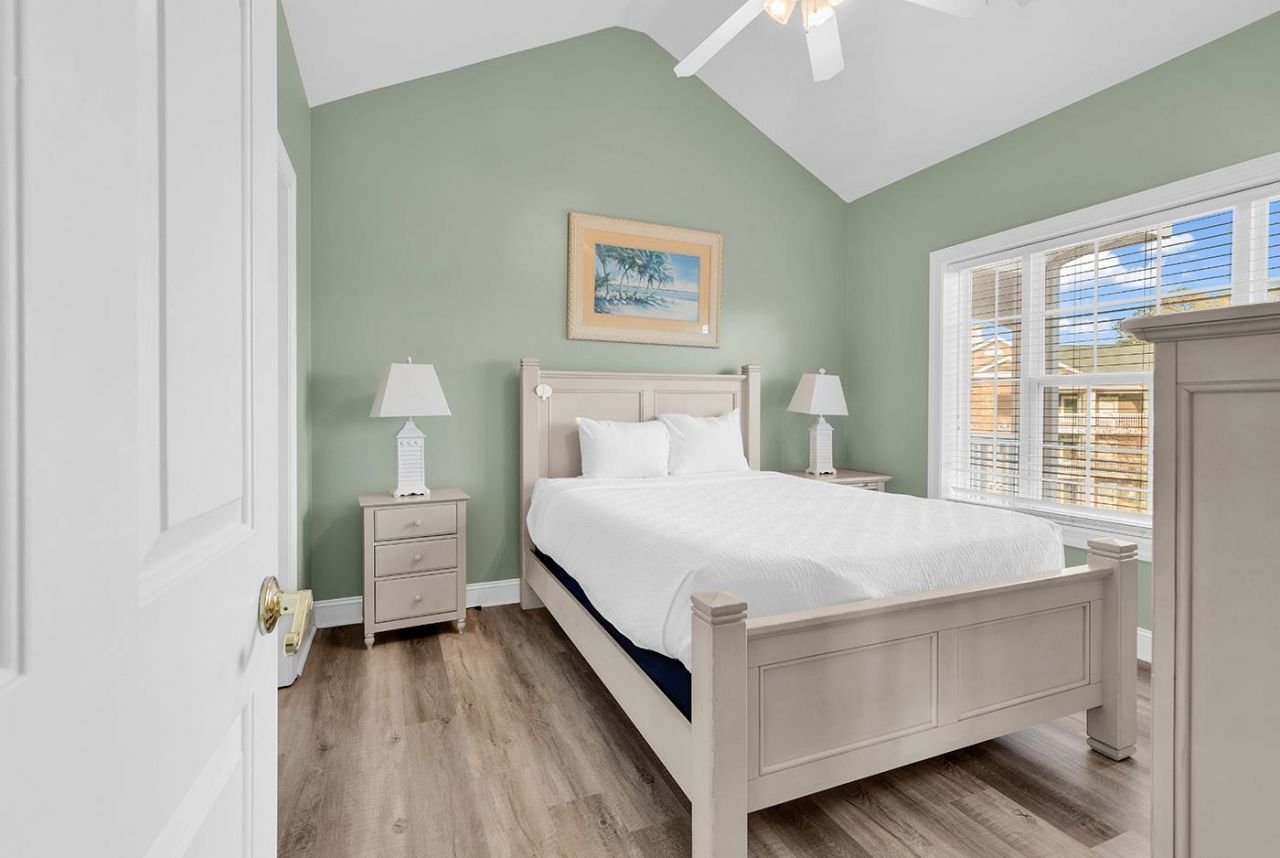 4878 Dahlia Ct. Photo 10