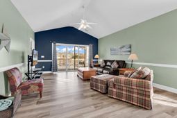 4878 Dahlia Ct. photo 4